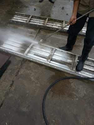 供应宜昌水泥制品厂模具高压清洗机M50-15及管道疏通解决方案